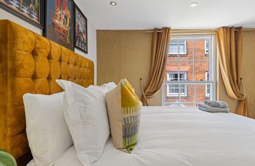 Chichester Apartment | Entire City Centre one bedroom Apartment- Self check in