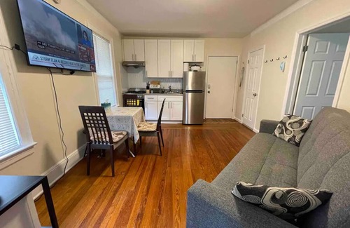 Queens Apartment | Entire Cozy 1BR Apartment. Located in the heart of Queens!