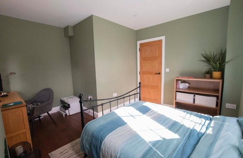 Tooting House | Entire home! Newly-renovated, 4 bedrooms, Tooting