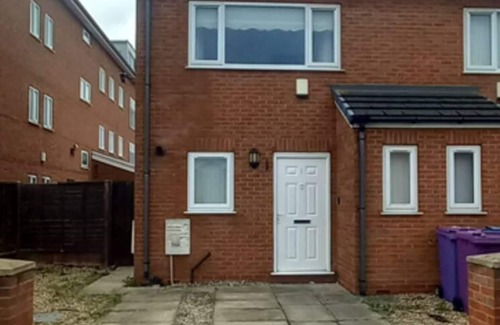 Everton House | Entire House With 3 Bedrooms