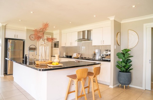 Calare House | Entire residence - Country living to its finest!