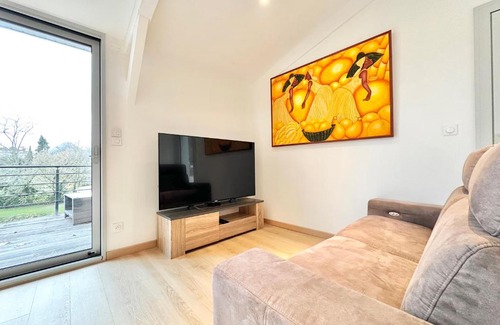 Mont-de-Marsan Apartment | Entre deux Rives - Vue sur la Ville - Spacieux