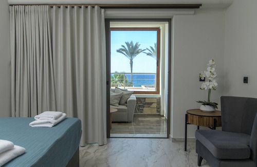 Heraklion Hotel | Envy SeaSide Suites