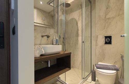 Heraklion Hotel | Envy SeaSide Suites