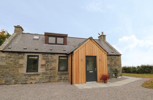 Clochan House | Enzie Station Cottage