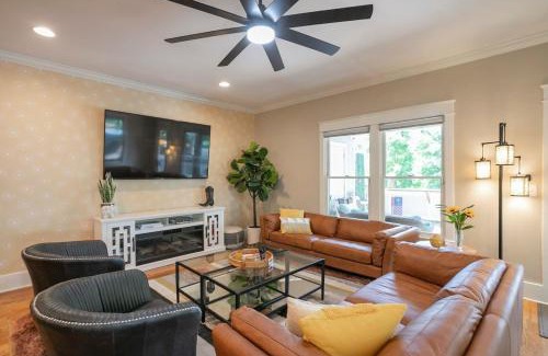 Inglewood House | Epic Deck 4 Miles to DWNTN Arcade Games & More