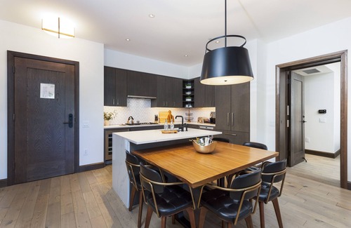Snowmass Village Apartment | Epic Top Floor Luxury Summer Retreat in Snowmass Base Village!