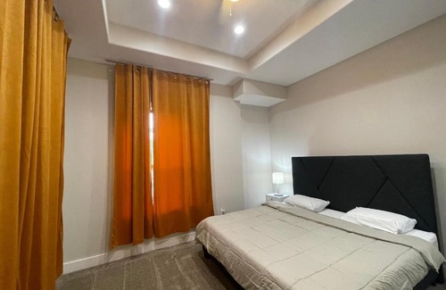 Lawndale/ Wayside House | EPIK Home at Medical Center - Required minimum 31 days stay