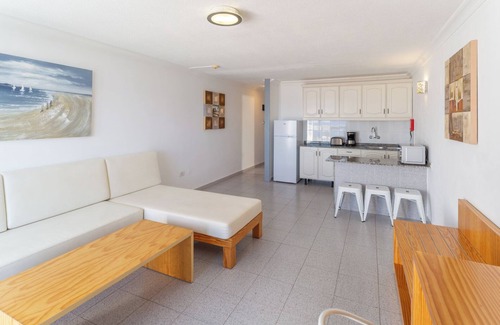 Puerto del Carmen Apartment | Ereza Apartamentos Los Hibiscos - Adults Only