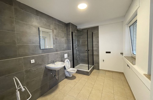 Rhein-Erft-Kreis District House | Erft Apartment