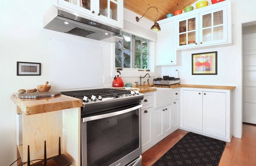 Jenner House | 'Erinleigh By The Sea' Waterfront