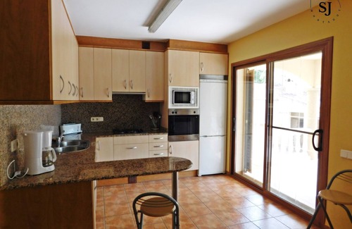 Les Tres Cales Ski Chalet | Pleasant villa with pool (A)