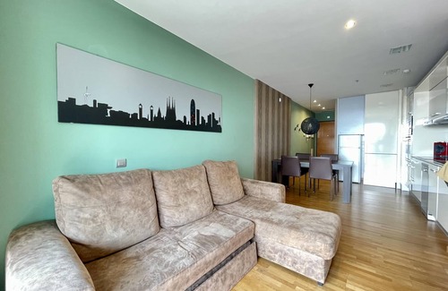 El Port Apartment | Apartment in front of Fira Gran Via