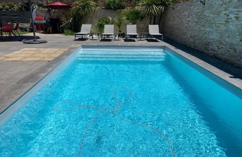 La Roque-d'Antheron House | Escapade Provençale Villa with Pool, Garden and Comfort for 8.