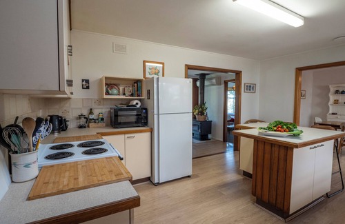 Kalaru Cottage | Escape into Nature just minutes from Tathra.