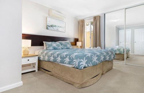 Broadwater Villa | Escape to 28 at Cape View