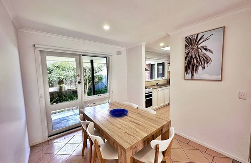 Ocean Grove House | Escape to Coastal Bliss at Ocean Grove - Short walk to beach, cafe and parkn