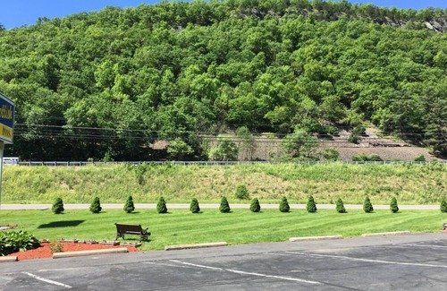 Milford House | Escape to Our Inn: Located Right off Interstate 84 | Free Parking