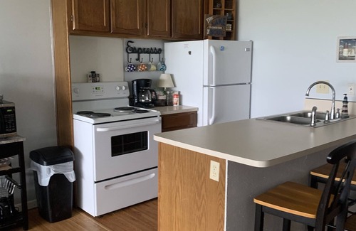 Port Clinton Condo | Escape to the Lake!