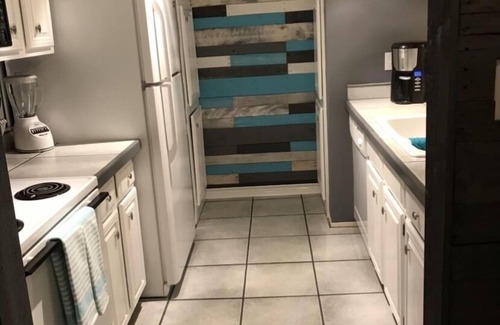 Granite Shoals Condo | Escape to the shoreline of Lake LBJ - *Best Kept Secret*
