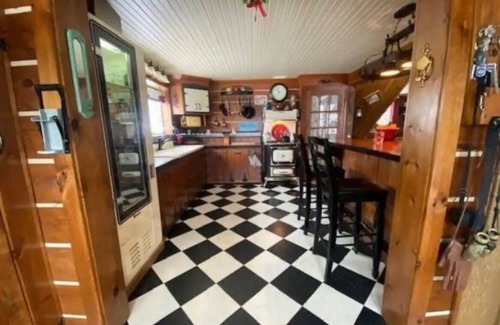 Greater Madawaska Cabin | Escape to the Woods in the Ottawa Valley Pet Friendly