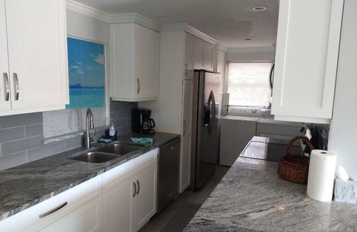 Bonita Springs Hotel | Escape to this Beautiful Home in Sunny South West Florida