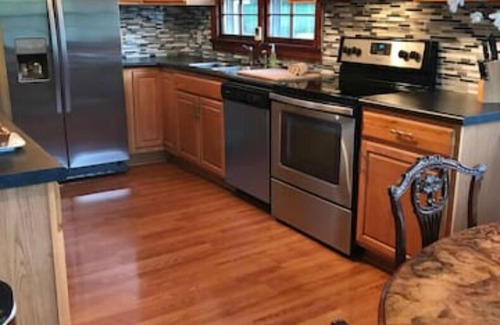 Mars Hill Cottage | Escape to your cozy Mars Hill Cottage, near Asheville