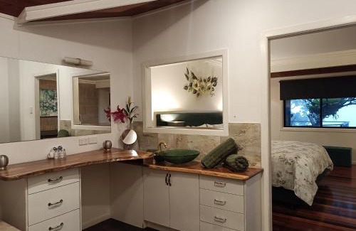Mount Tamborine Bed & Breakfast | Escarpment Retreat & Day Spa for Couples