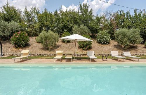 Todi Villa | Esclusivo Casale Etrusco con Piscina e Zona Relax