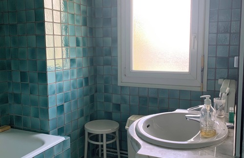 Chatenay-Malabry Bed & Breakfast | Espace et Chambres Familiales Dans Grande et Belle Maison
