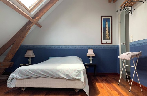 Chatenay-Malabry Bed & Breakfast | Espace et Chambres Familiales Dans Grande et Belle Maison