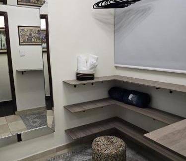 Barrios Unidos House | ESPACIOSA y MODERNA SUITE