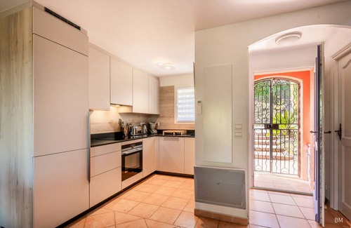 La Rouviere House | Esprit du Sud Damien