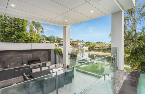 Broadbeach Waters House | Essence House - 4 Bedroom Holiday Home