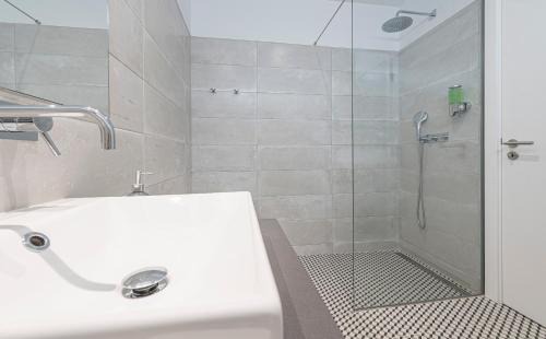 Estoril Bed & Breakfast | Estoril Village Guest House