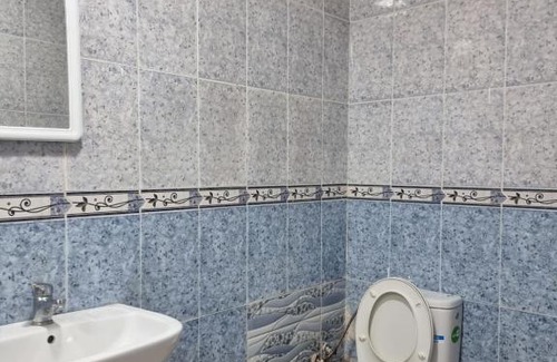 Tangier Apartment | estrella yellow