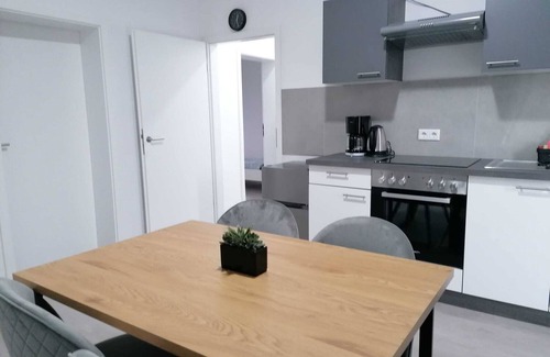 Herne Condo | Estrella24 Living Rooms Tokio