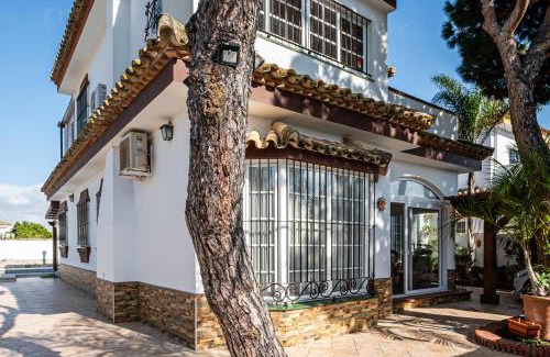 Poblado de Sancti Petri Villa | Estribor 25