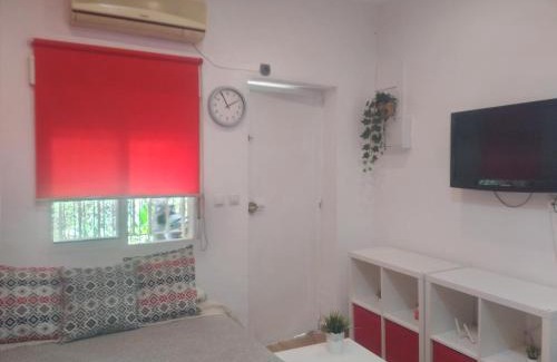 Palma-Palmilla Apartment | Estudio cerca del Carrefour rosaleda