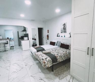 San Blas-Canillejas Apartment | Estudio Estadio Wanda Metropolitano