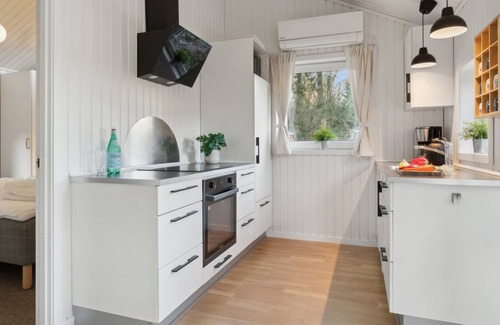 Lyngsbæk Strand House | "Etel" - 600m from the sea by Interhome