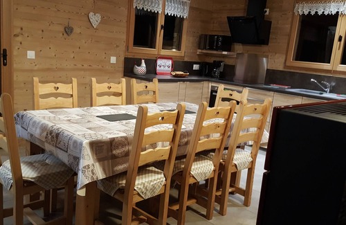 Saint-Michel-de-Chaillol Ski Chalet | ETERLOU chalet in solid wood, on the ski slopes, facing south