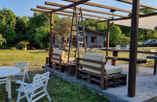 Pedara House | Ethnic room. Independent room for rent. with free parking and wi-fi