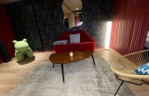 Quartier Vieux Marche-Cathedrale Apartment | Etoupé