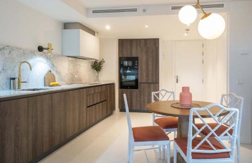 Castillejos Apartment | Eurobuilding 2 - Alojamiento con estilo en Castellana - Bernabéu by SharingCo