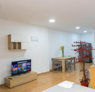 Numancia Apartment | EV4 Hakuna Loft 4PAX metro