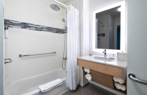 Seybold Hotel | EVEN Hotel Miami - Airport by IHG