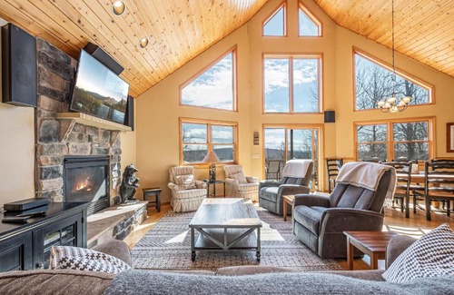 Swanton House | Eventide