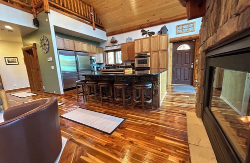 Spooner Cabin | Evergreen Haven, Relax and Create Memories