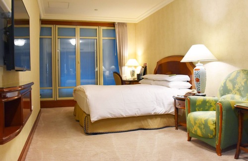 Zhongshan Hotel | Evergreen Laurel Hotel Taipei